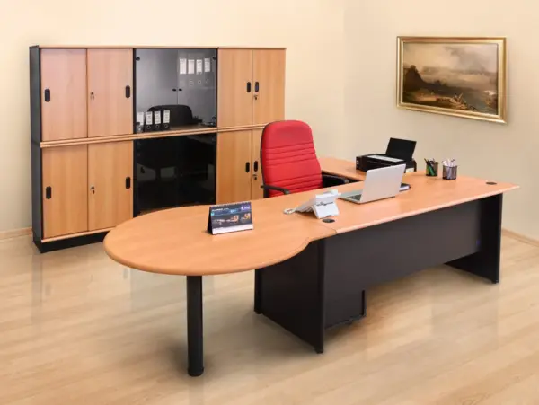 Meja kantor classic